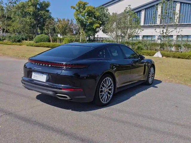 Porsche Panamera — Фото автомобиля 5