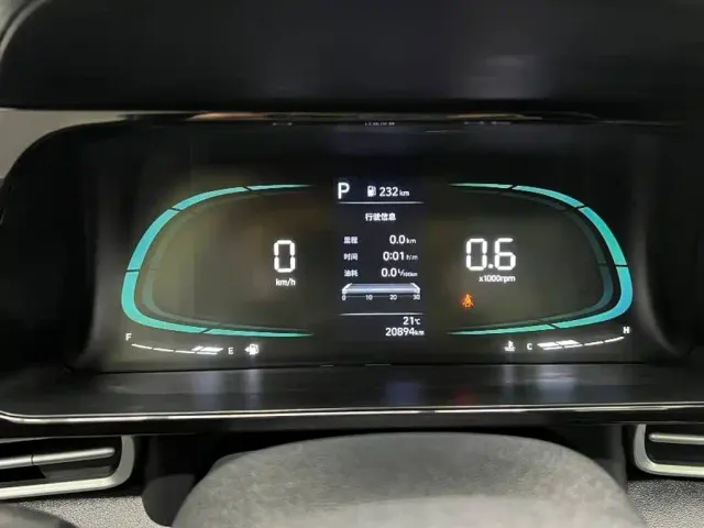 Hyundai Elantra — Фото автомобиля 11