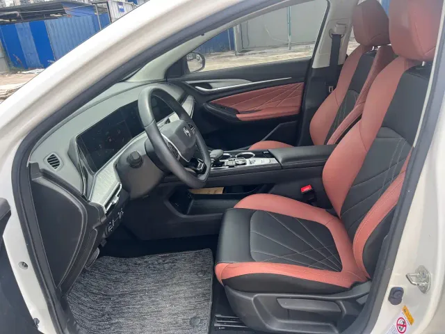 Changan Eado — Фото автомобиля 7