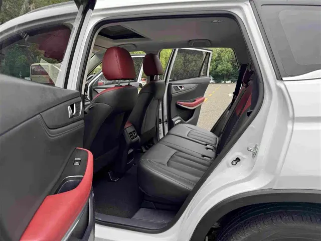 Changan CS75 — Фото автомобиля 16