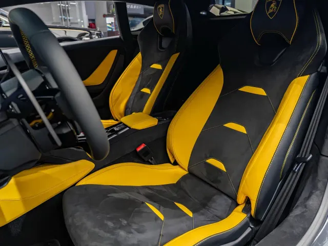 Lamborghini Huracan — Фото автомобиля 9