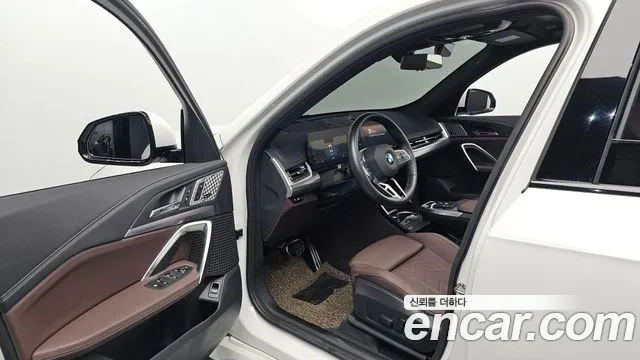BMW X1 sDrive 20i M Sport — Фото автомобиля 10