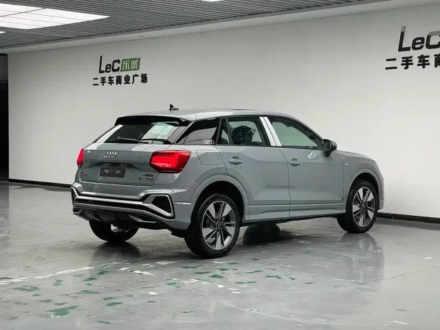 Audi Q2L — Фото автомобиля 4