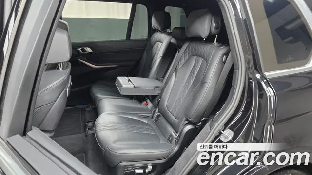 BMW X7 — Фото автомобиля 12