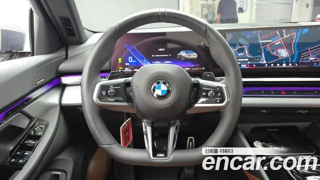 BMW 5-Series 5 серия (G60) 530i xDrive M Sport — Фото автомобиля 13
