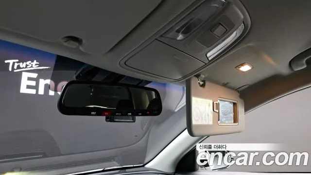 Kia Niro — Фото автомобиля 19