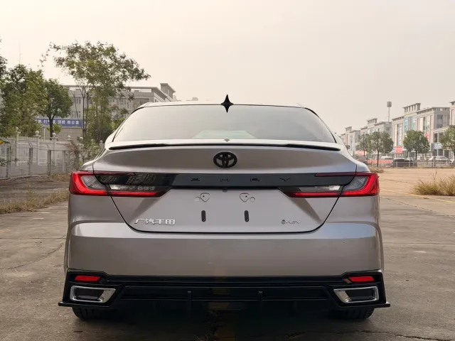Toyota Camry — Фото автомобиля 8