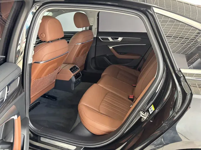 Audi A6L — Фото автомобиля 21