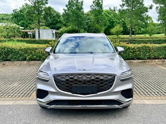 Genesis GV70 — Фото автомобиля 2