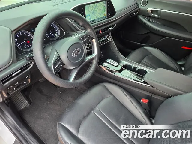 Hyundai Sonata Sonata (DN8) 2.0 LPG(Для проката) — Фото автомобиля 11