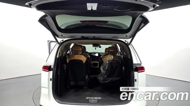Kia Carnival 4th Gen — Фото автомобиля 24