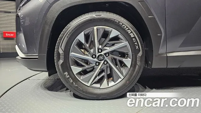 Hyundai Tucson Tucson (NX4) Дизель 2.0 2WD — Фото автомобиля 5