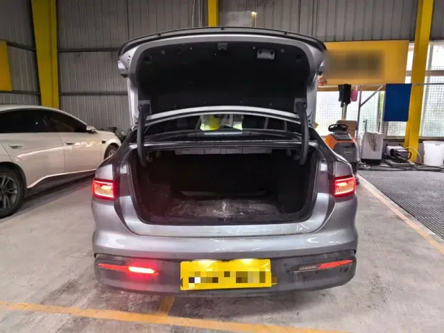 BYD Seal 05 DM-i — Фото автомобиля 18