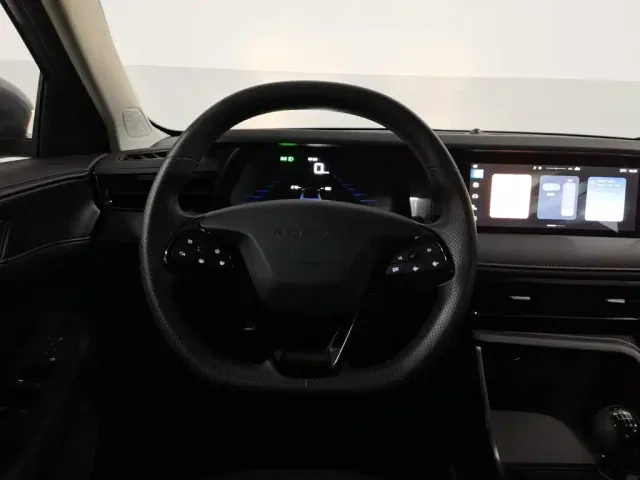 Roewe i5 — Фото автомобиля 11