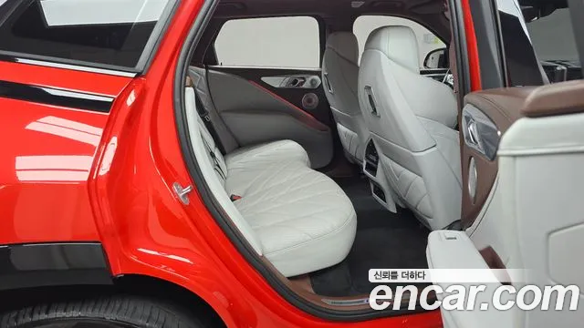 BMW XM — Фото автомобиля 12