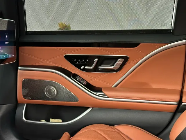Mercedes-Benz Maybach S-Class — Фото автомобиля 27