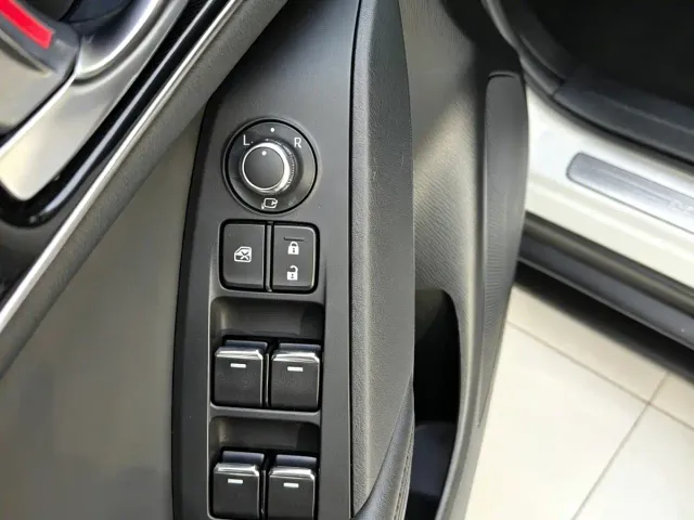 Mazda CX-4 — Фото автомобиля 15