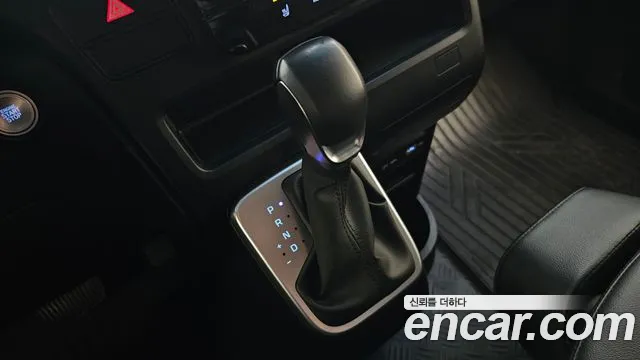 Hyundai Staria Staria Карго 3 места — Фото автомобиля 9