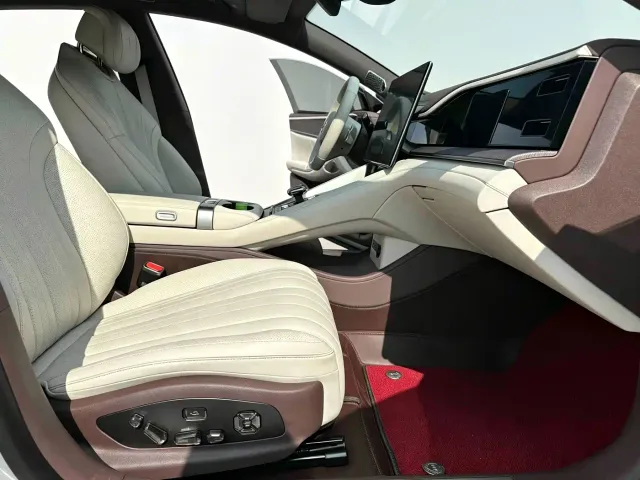 Denza Z9GT — Фото автомобиля 5