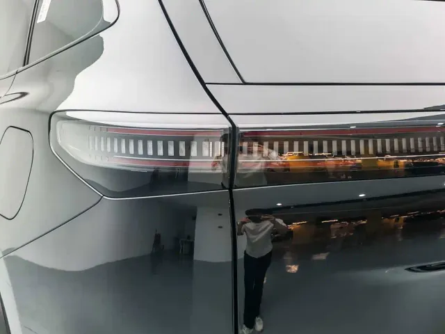 Exeed Starway E05 — Фото автомобиля 5