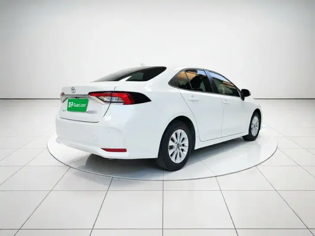 Toyota Corolla — Фото автомобиля 4