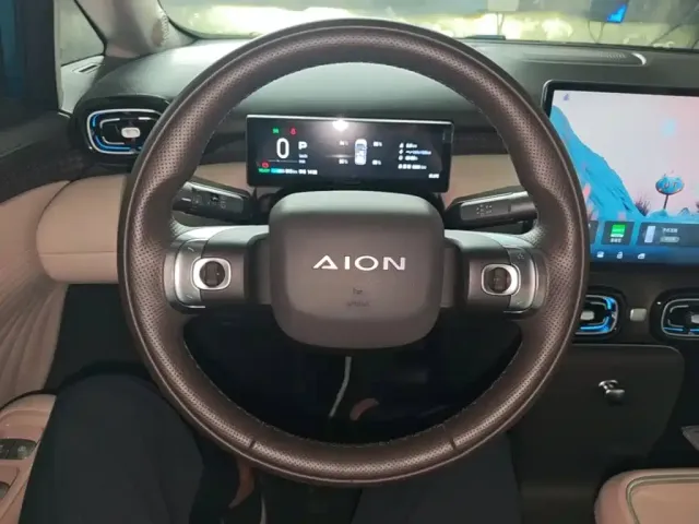 GAC Aion UT — Фото автомобиля 10