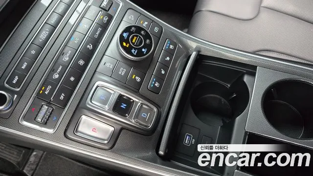 Hyundai Santafe Новый Santa Fe Бензин 2.5T 4WD — Фото автомобиля 8
