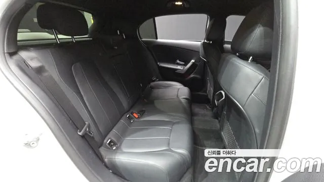 Mercedes-Benz A-Class — Фото автомобиля 12