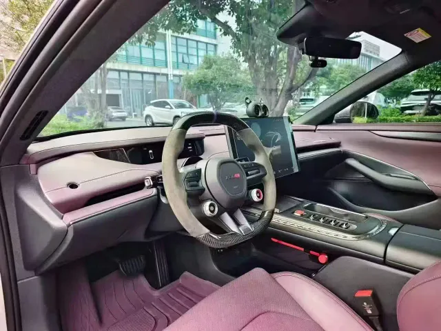Xiaomi SU7 — Фото автомобиля 4