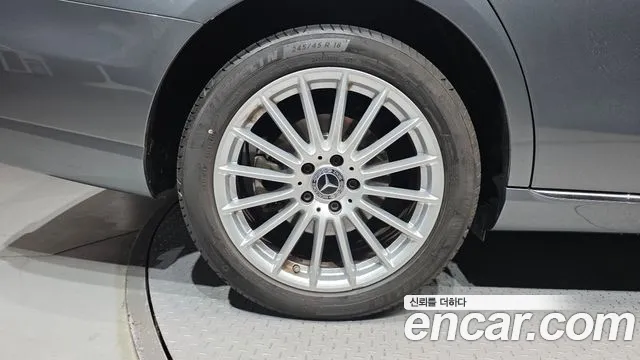 Mercedes-Benz E-Class W213 — Фото автомобиля 5