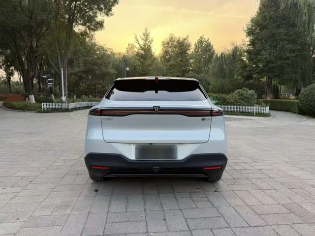 Deepal Shenlan S05 2026 620Plus Pure Electric Edition — Фото автомобиля 4