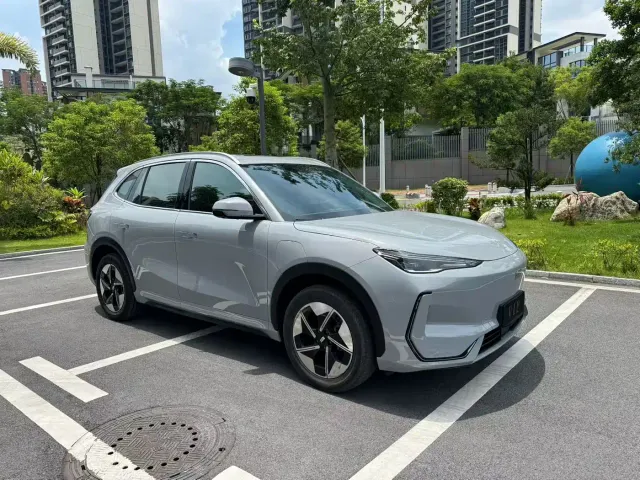 Geely Galaxy E5 — Фото автомобиля 2
