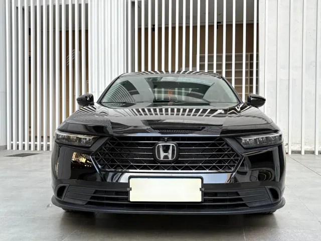 Honda Accord — Фото автомобиля 2