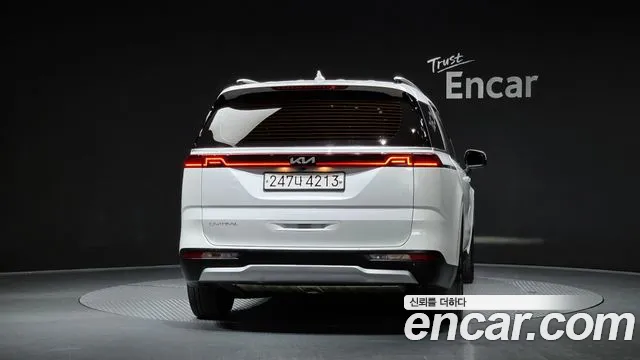 Kia Canival Carnival 4 поколение Бензин 9 мест Prestige — Фото автомобиля 4