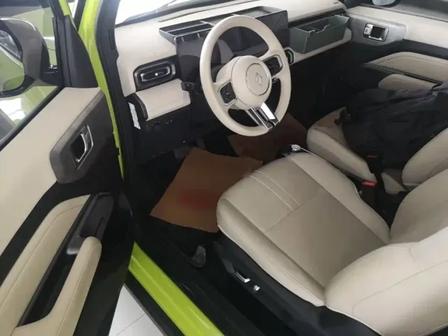 Baojun Yep — Фото автомобиля 15