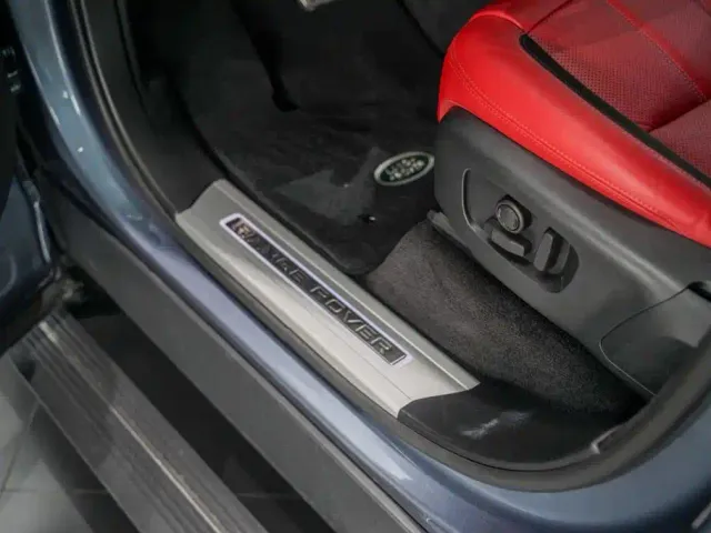Land Rover Range Rover Sport — Фото автомобиля 9