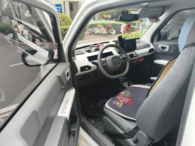 Geely Galaxy Panda 2024 Facelift Panda mini 200km Dragon Edition — Фото автомобиля 12