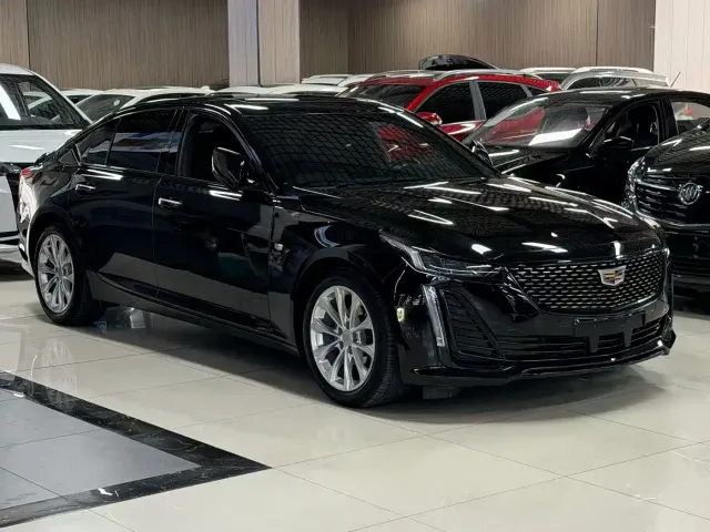 Cadillac CT5 — Фото автомобиля 3
