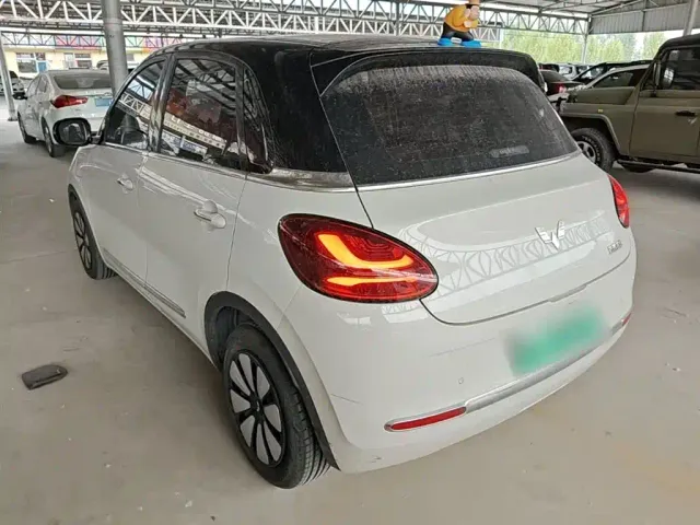 Wuling Bingo — Фото автомобиля 4