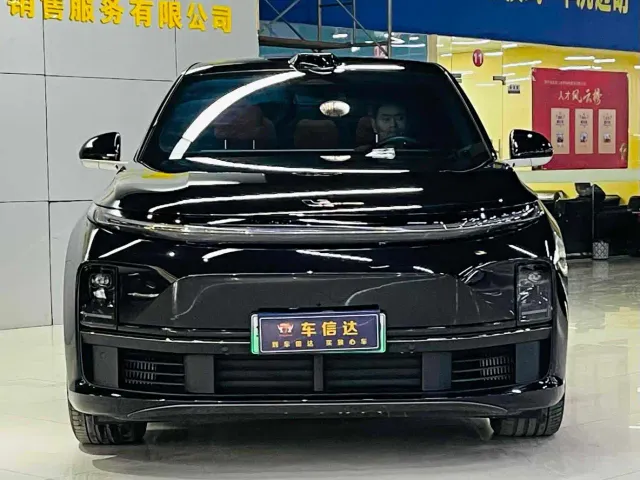 Li Auto L7 — Фото автомобиля 2