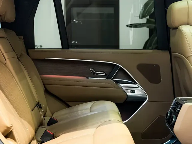 Land Rover Range Rover — Фото автомобиля 23