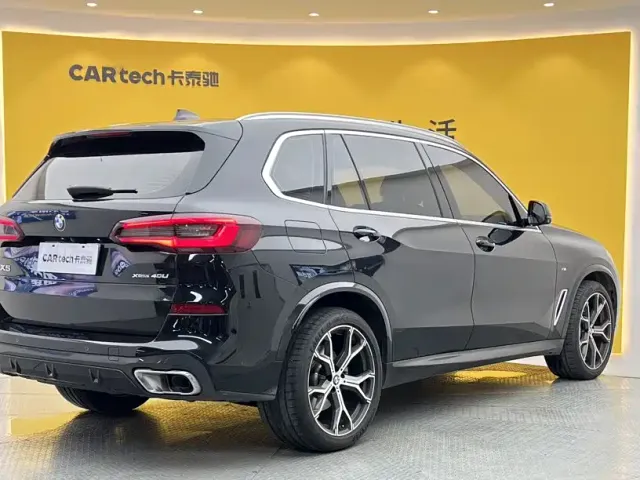 BMW BMW X5 2022 Facelift xDrive 40Li M Sport Package — Фото автомобиля 4