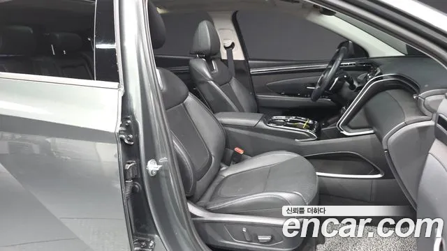Hyundai Tucson Tucson (NX4) Бензин 1.6 турбо 2WD — Фото автомобиля 11