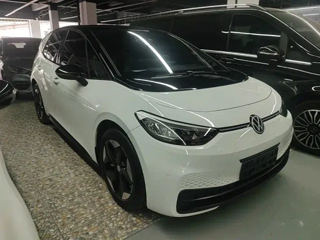 Volkswagen ID.3 — Фото автомобиля 3