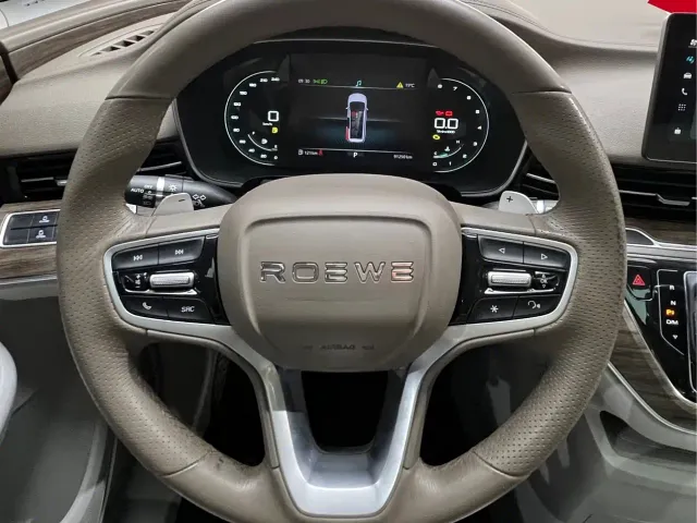 Roewe iMAX8 — Фото автомобиля 15