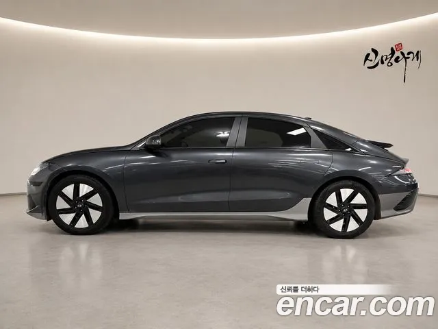 Hyundai Ioniq 6 — Фото автомобиля 3
