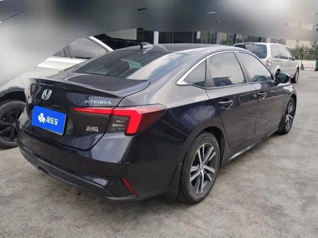 Honda Integra — Фото автомобиля 3