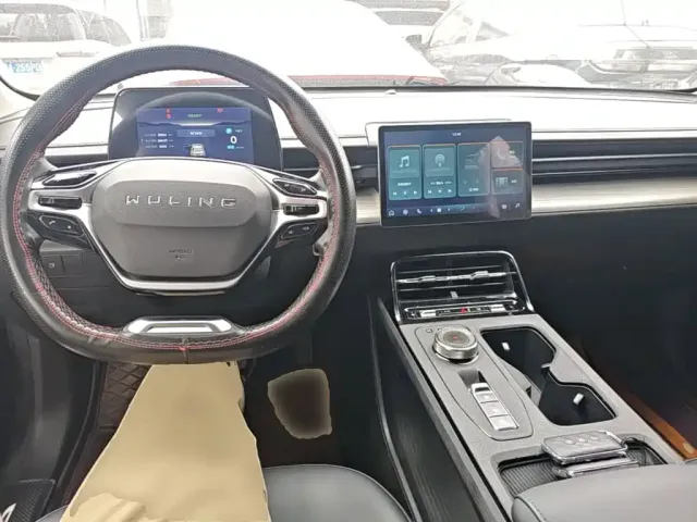 Wuling Starlight — Фото автомобиля 9