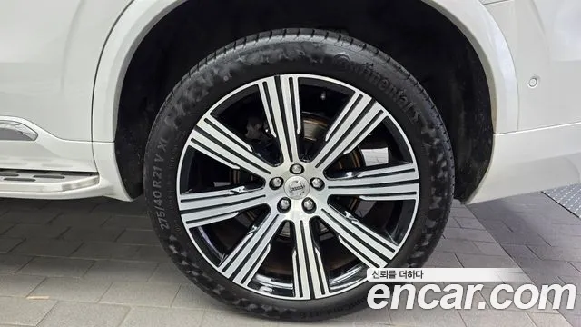 Volvo XC90 Generation 2 — Фото автомобиля 21