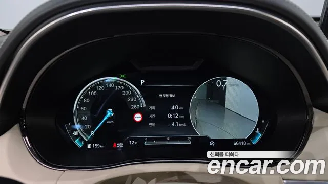 Genesis GV70 — Фото автомобиля 11